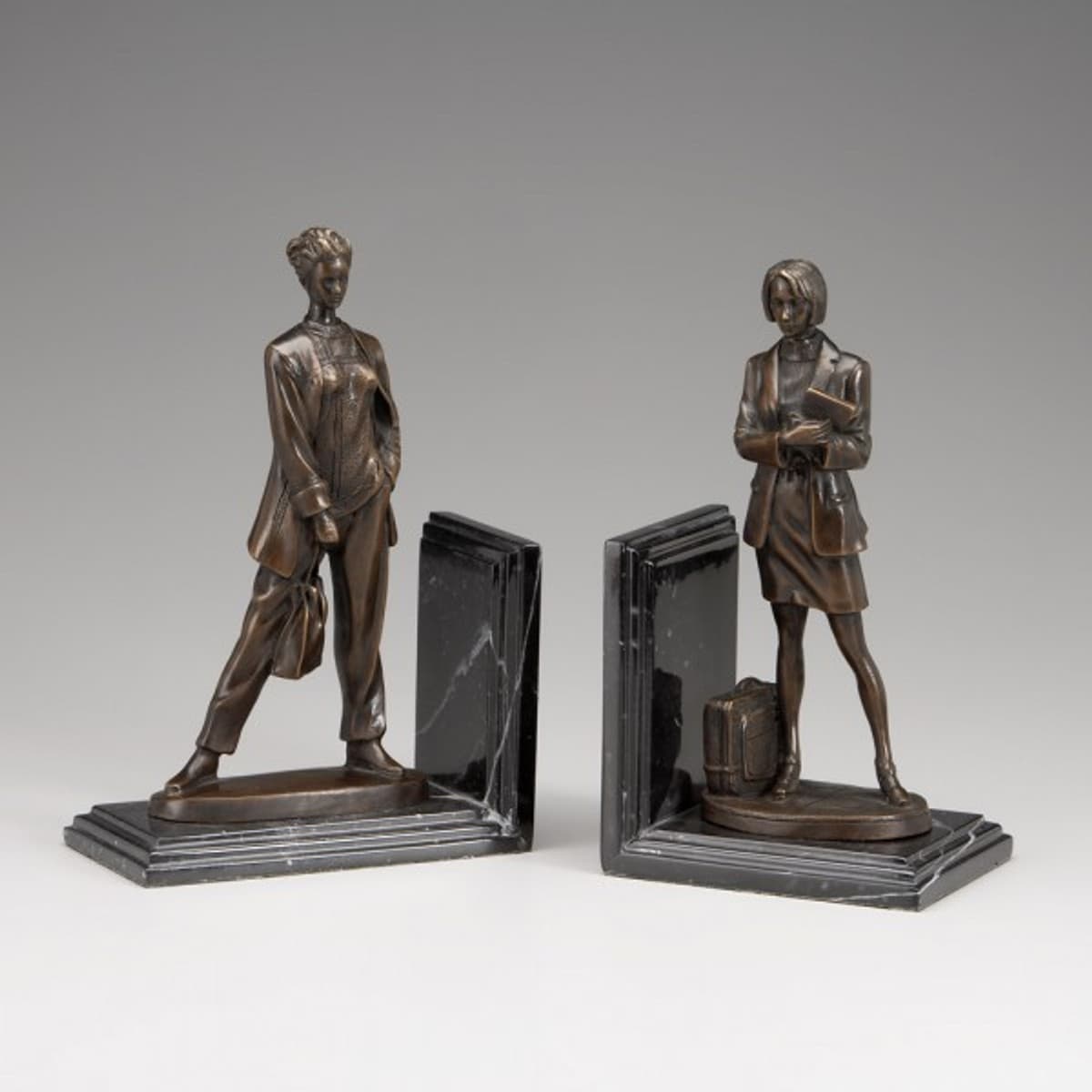 Casa Padrino Luxus Bücherstützen Ladies aus Bronze auf Marmorsockel - Bücherstütze - Book End