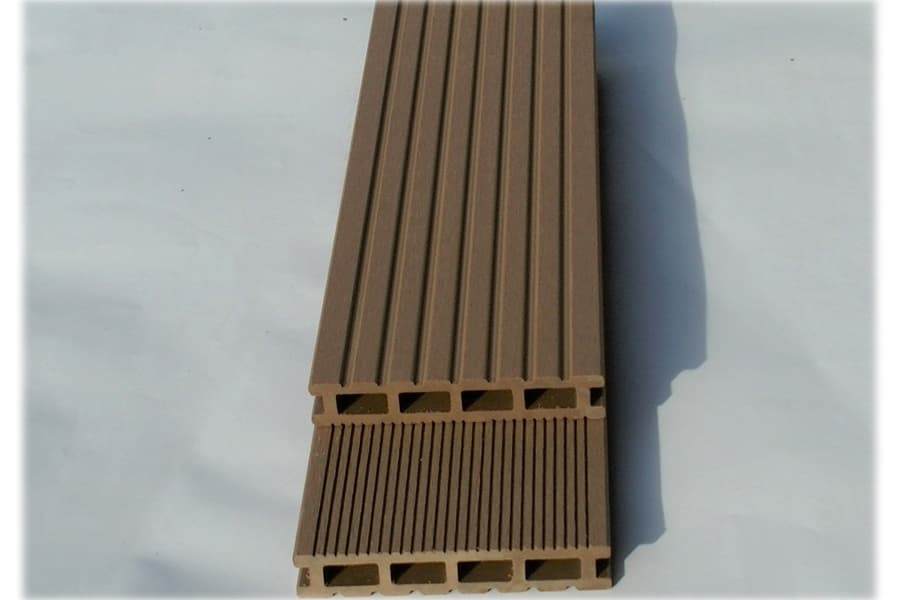 BPC Lame alvéolaire WoodoIbiza, 25 x 145 mm, couleur sable, longueur 4,00 m