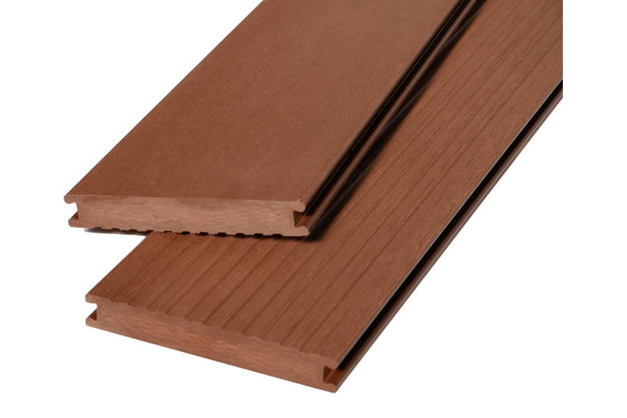 Planche massive WPC WoodoMadeira, 20 x 140 mm, 4 m de long, brun foncé, striée / lisse, accessible des deux côtés, 2ème choix / fin de série Quantités à convenir