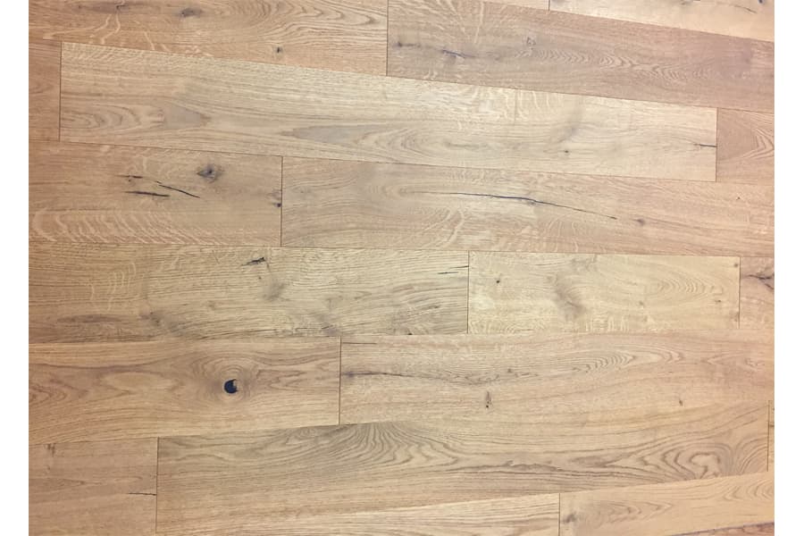 Parquet fini Chêne Naturel, 14 x 158 x 1220 mm, brossé, huilé naturel, (1,542 m2 / paquet)