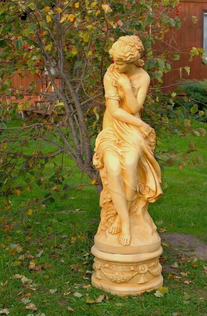 Casa Padrino Jugendstil Gartendeko Skulptur / Statue Mächen Antik Stil Creme - Steinfigur Barock Gartenskulptur - sehr schwer - 195 kg ohne Sockel