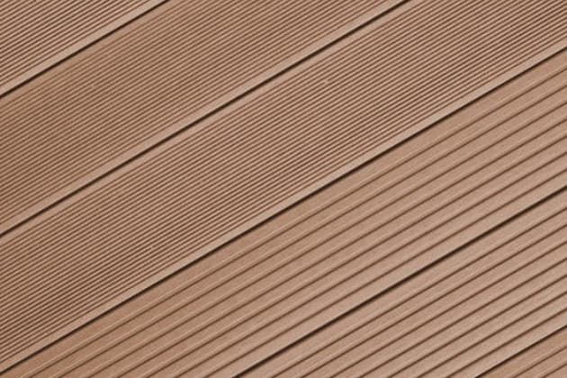 BPC / WPC Planche alvéolaire WoodoIbiza, 25 x 145 mm, brun foncé, 2ème choix / Fin de séries /, Quantités et longueurs selon réf. Accord préalable
