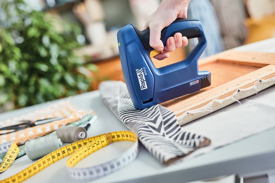 Rapid Akku-Tacker BTX10, blau, im Karton