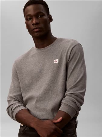 Calvin Klein Jeans Long Sleeve Waffle Badge Crew T-shirt - Grey - S